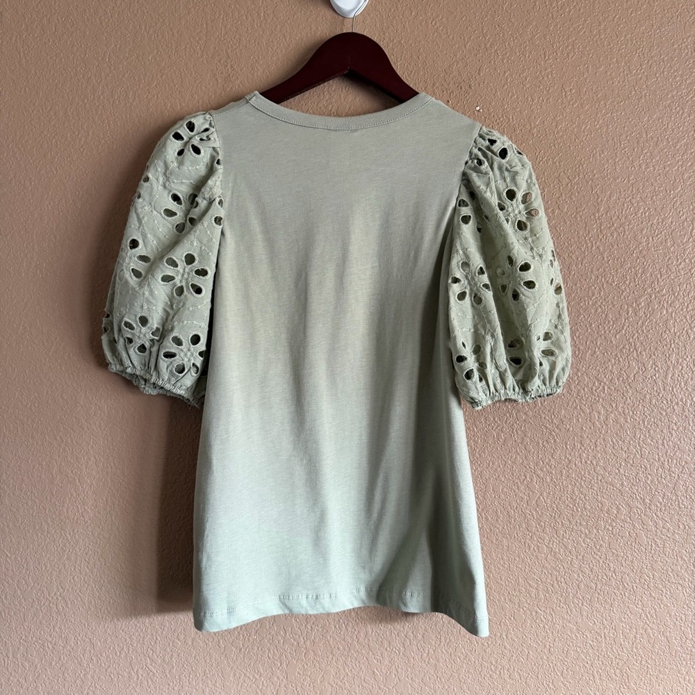 H&M Light Green Eyelet Puff Sleeve Top Size Small - Picture 6 of 10